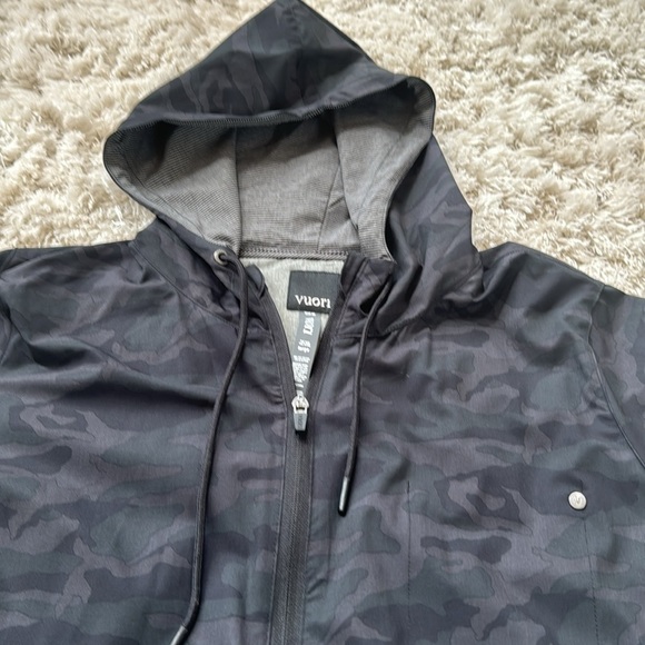 New Vuori Black Hooded Jacket for women size large - Picture 6 of 8